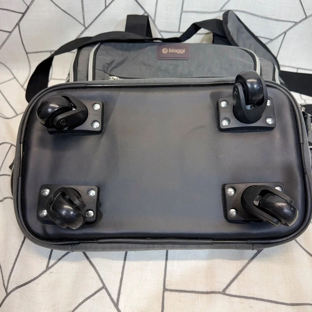 Biaggi Zipsak‎ Boost Expandable Rolling Duffel Bag OS Gray Foldable Spinner NWT